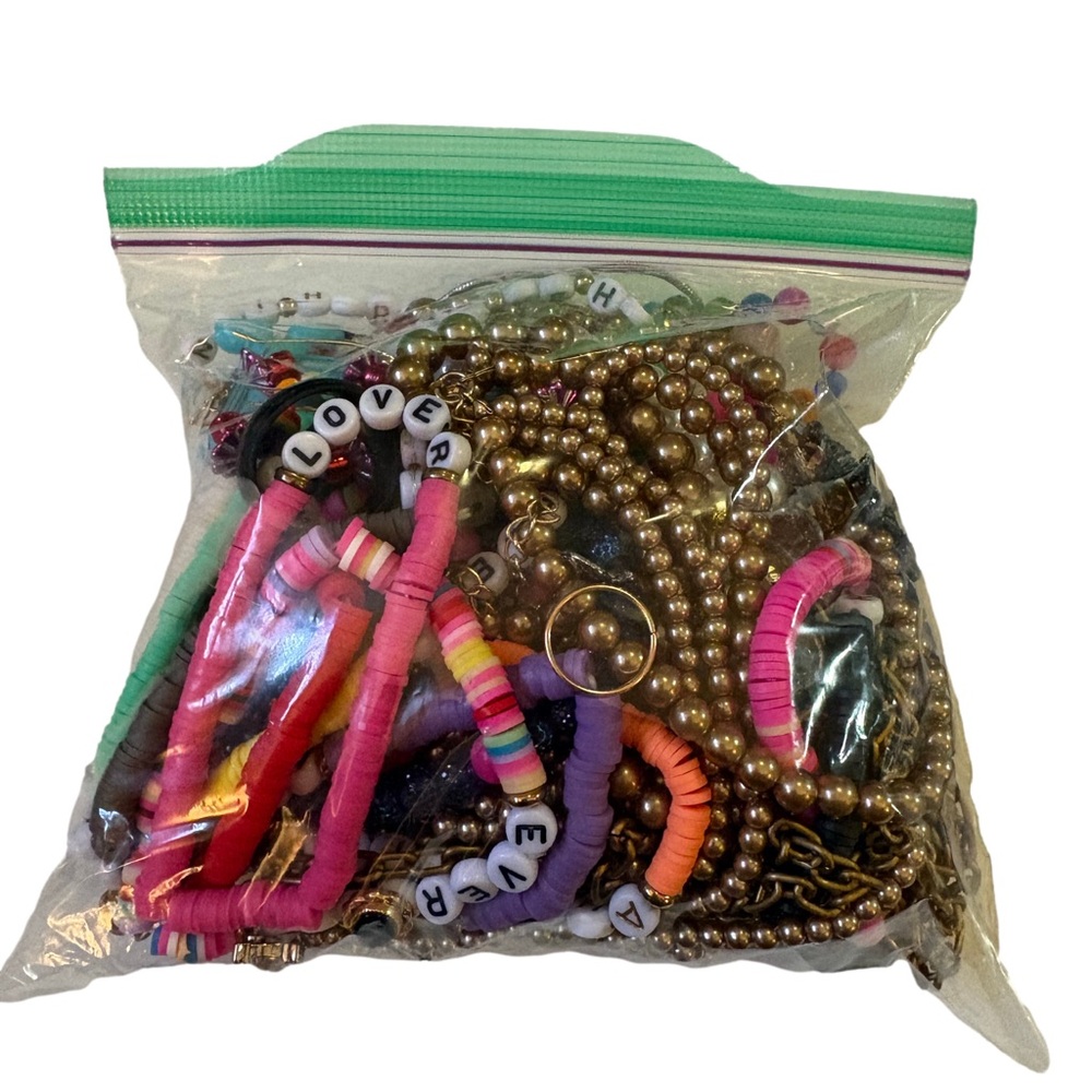 Mixed Jewelry Lot Bracelets Necklaces Beaded Gold Tone 14.39 oz